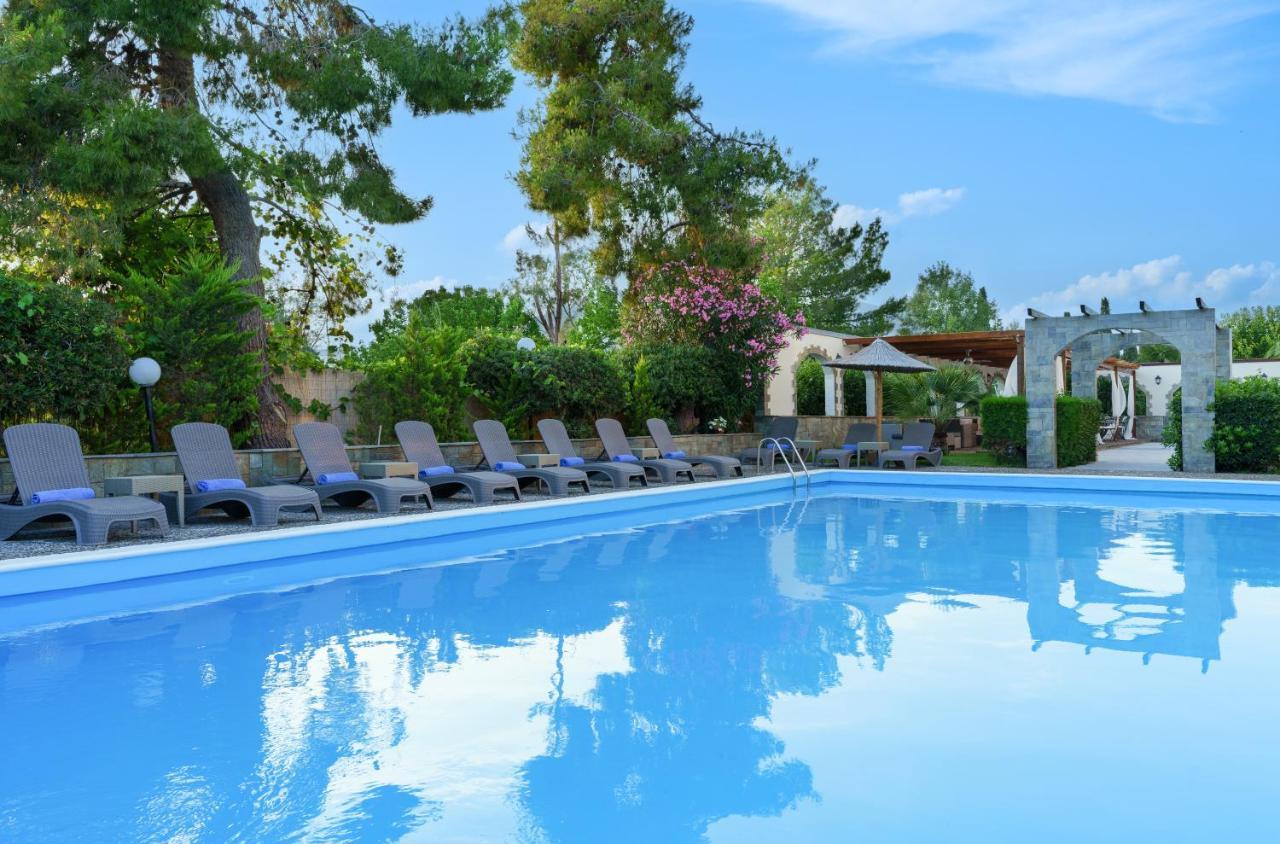 Stefania Hotel Amarynthos Luaran gambar
